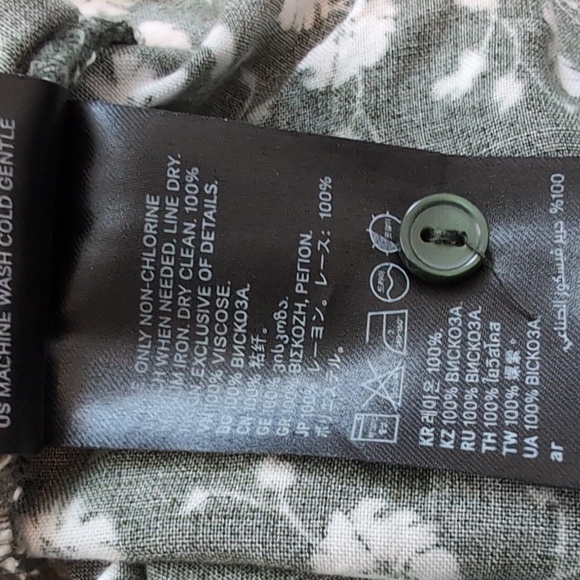 H&M LOGG. Green Forrest White Flowers Long Sleeve Tunic Size 8 - Picture 7 of 7